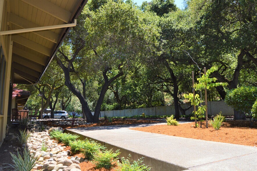 More Photos Of 983 University Ave, Los Gatos Unknown For Lease