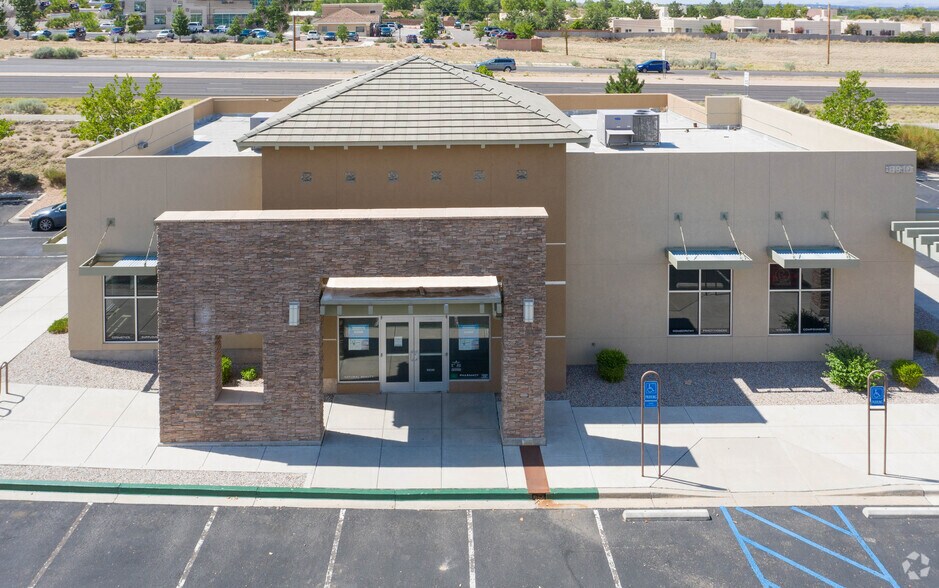 More Photos Of 8850 Holly St NE, Albuquerque Unknown For Lease