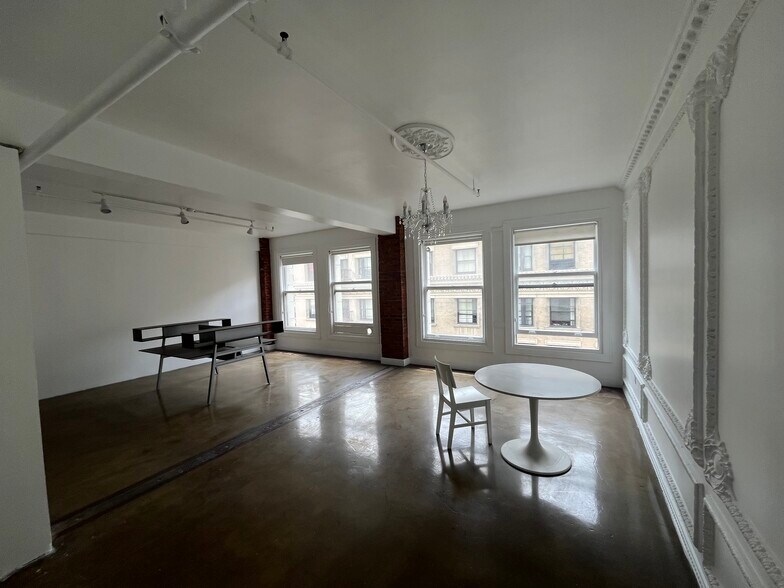 More Photos Of 453 S Spring St, Los Angeles Loft Creative Space For Lease