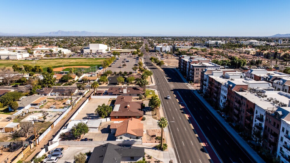 More Photos Of 200 N Nebraska St, Chandler Office For Sale