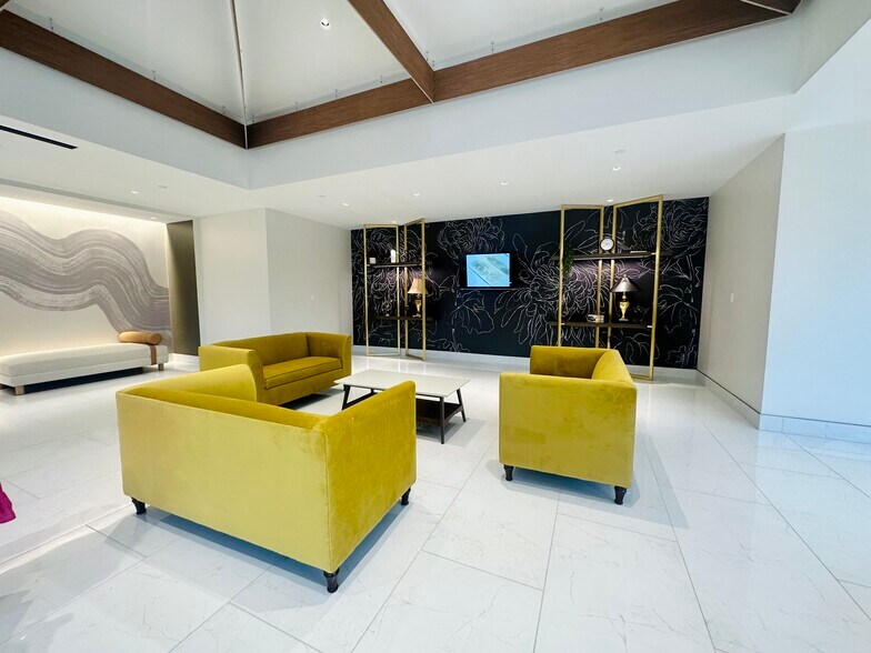 More Photos Of 580 Westlake Park Blvd, Houston Unknown For Lease