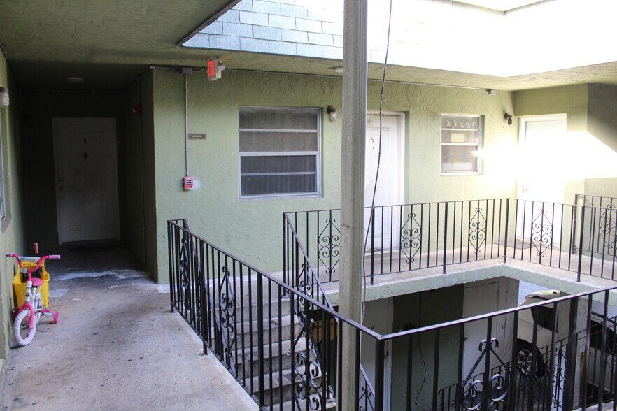 More Photos Of 63 NE 10th St, Homestead Apartments For Sale