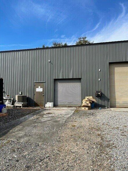 More Photos Of 2728 Spruill Ave, North Charleston Industrial For Sale