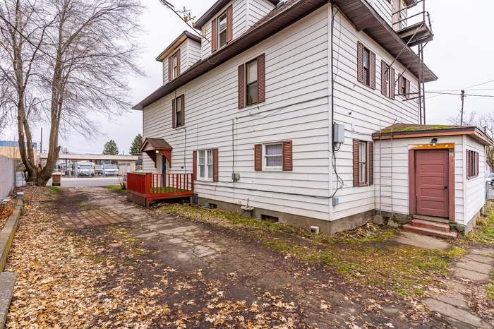 More Photos Of 3011 E Queen Ave, Spokane Apartments For Sale