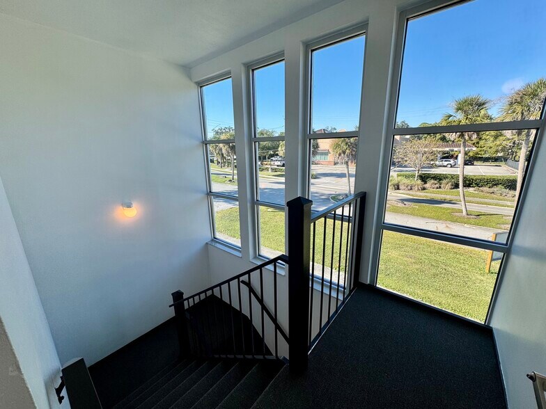 More Photos Of 525 Shadow Lakes Blvd, Ormond Beach Office For Sale