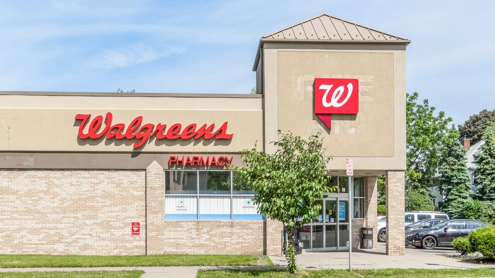 More Photos Of 670 Thurston Rd, Rochester Drugstore For Sale