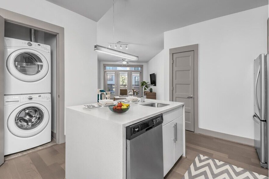 More Photos Of 1750 Camden Rd, Charlotte Apartments For Lease