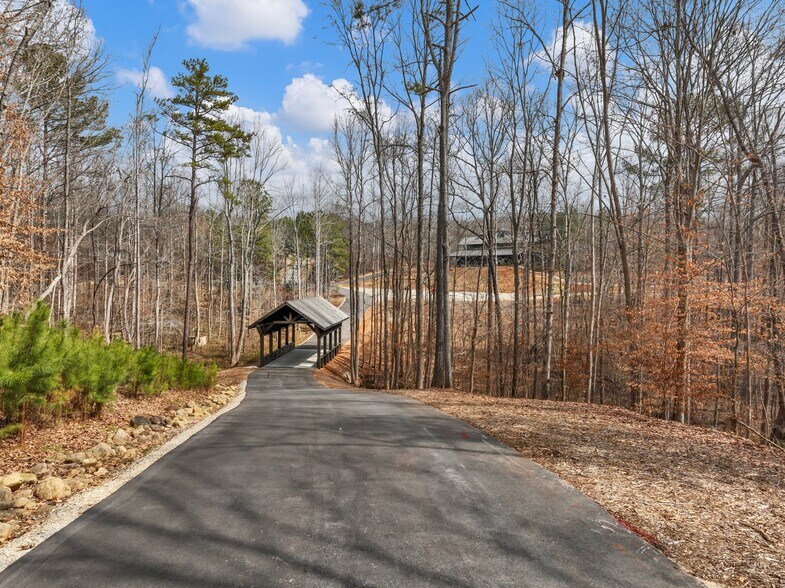 More Photos Of 3263 Tanners Mill Rd, Gainesville Specialty For Sale