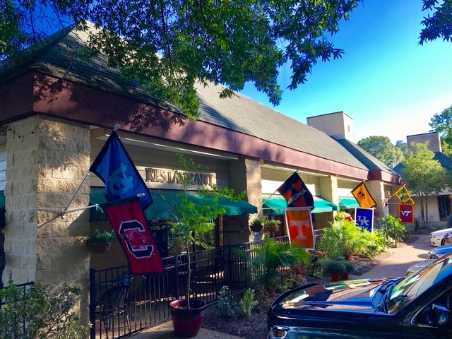 More Photos Of 240 McLaws Cir, Williamsburg General Retail For Lease