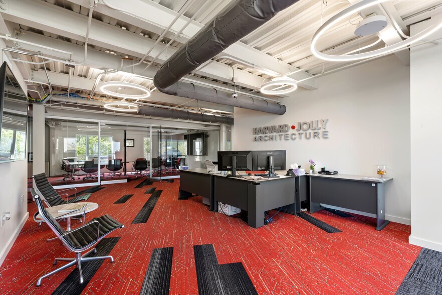 More Photos Of 2714 Dr Martin Luther King St, Saint Petersburg Office For Lease