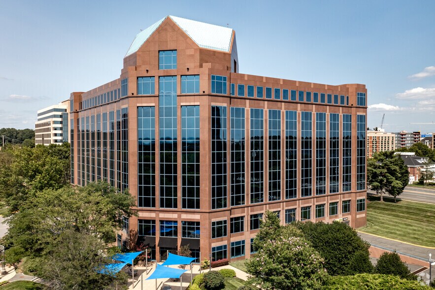 More Photos Of 2355 Dulles Corner Blvd, Herndon Office For Lease