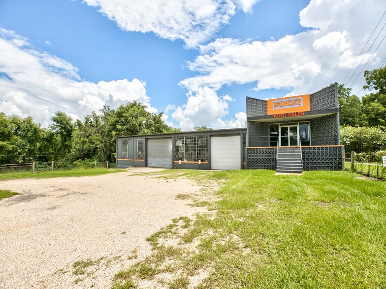 More Photos Of 765 E Washington St, Monticello Auto Repair For Sale
