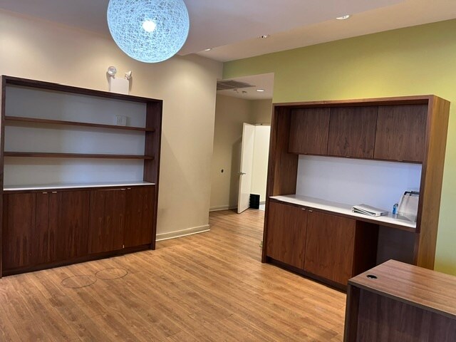 More Photos Of 405 Hunts Point Ave, Bronx Storefront For Lease