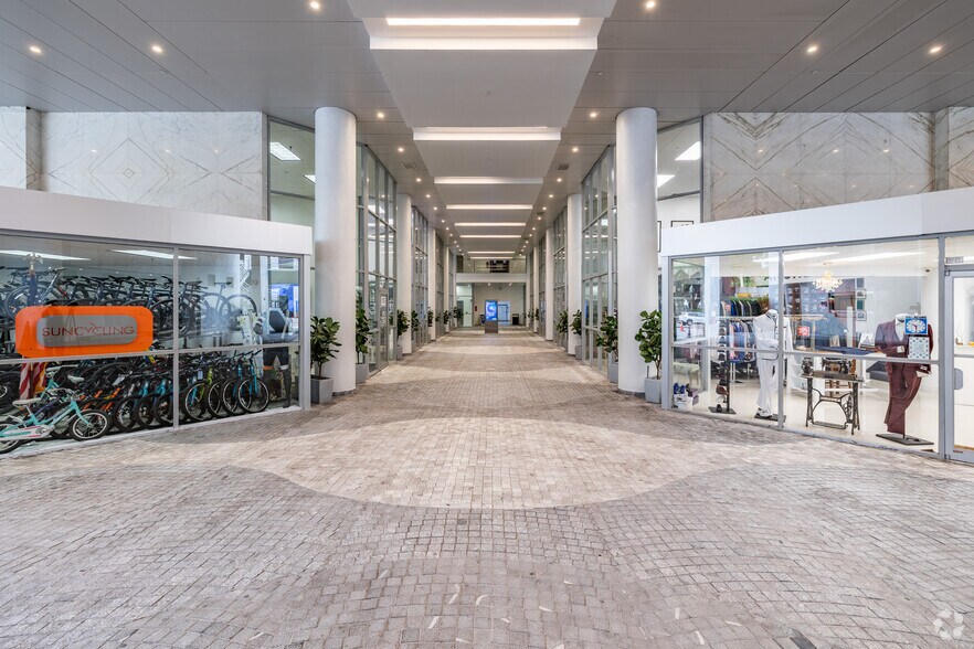 More Photos Of 780-782 NW 42nd Ave, Miami Office For Lease