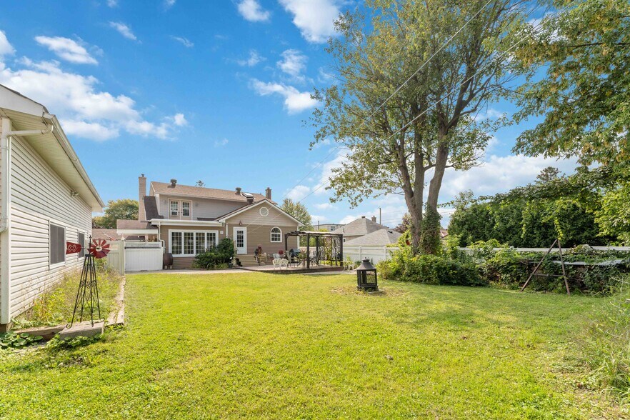 More Photos Of 431 Blake Blvd, Ottawa Land For Sale