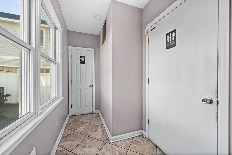 More Photos Of 364 W Putnam Ave, Greenwich Office For Lease