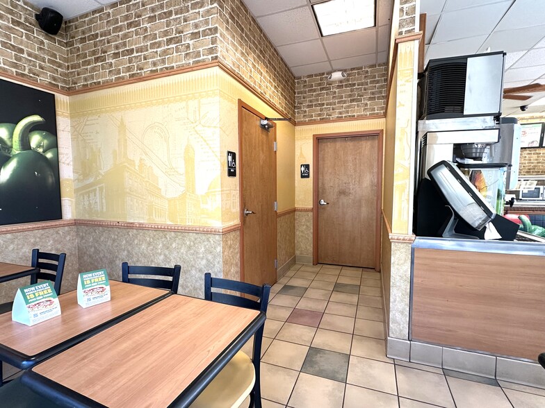 More Photos Of 2235 Jesse Jewell Pky NE, Gainesville Fast Food For Lease