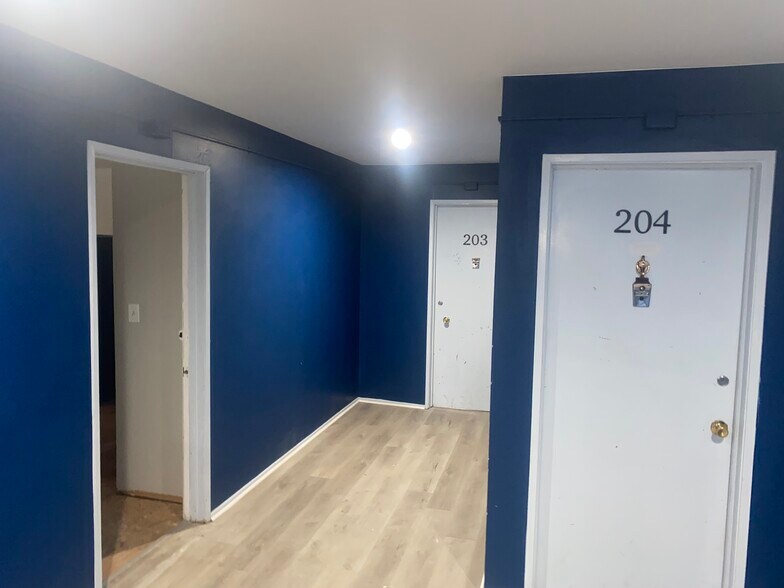 More Photos Of 416 Perrin St, Ypsilanti Apartments For Sale