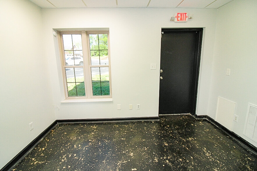 More Photos Of 5317 Stanton Rd, Knoxville Medical For Sale