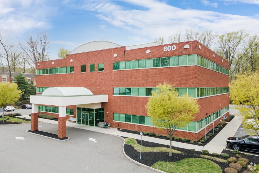 Primary Photo Of 800 Bunn Dr, Princeton Medical For Lease