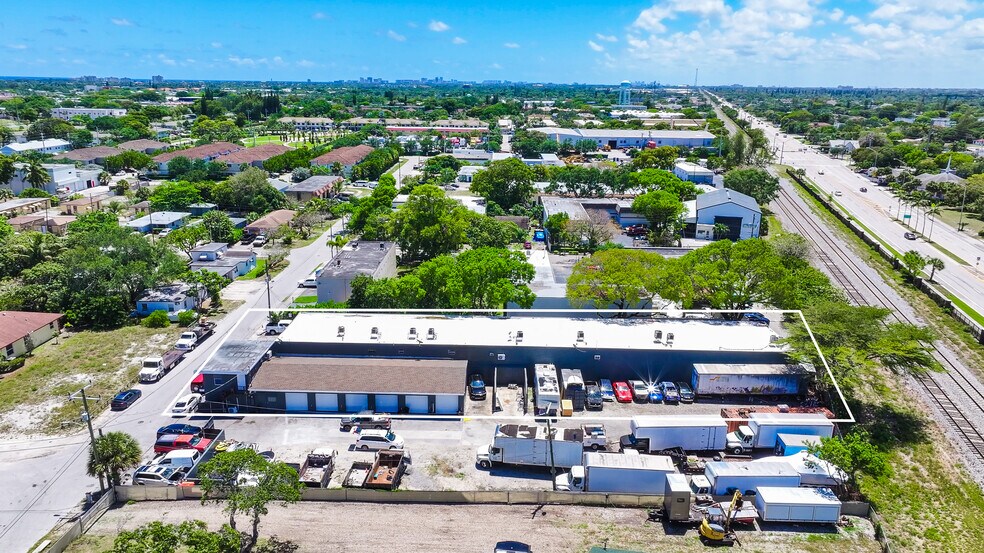More Photos Of 259 SE 1st Ter, Deerfield Beach Warehouse For Lease