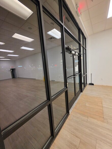 More Photos Of 3208 W Gate City Blvd, Greensboro Freestanding For Lease