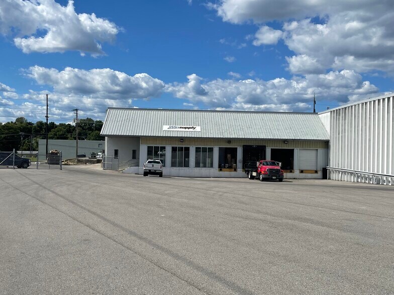 Primary Photo Of 505-509 Mapleleaf Dr, Nashville Distribution For Lease