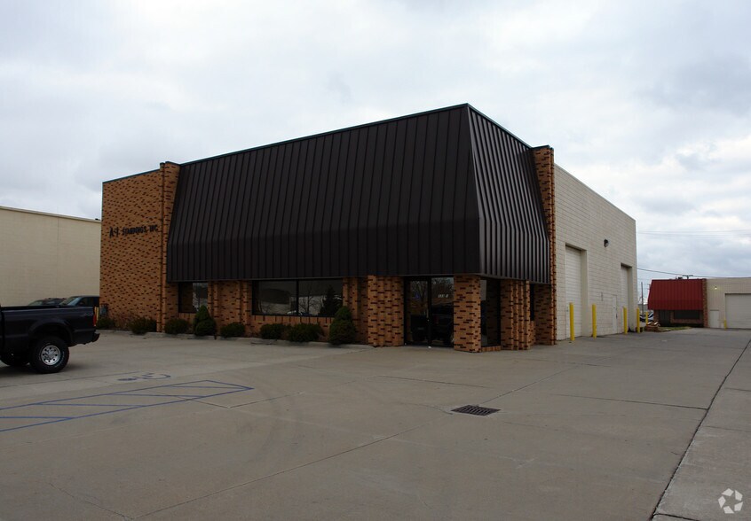 Primary Photo Of 33381 Kelly Rd, Fraser Warehouse For Lease