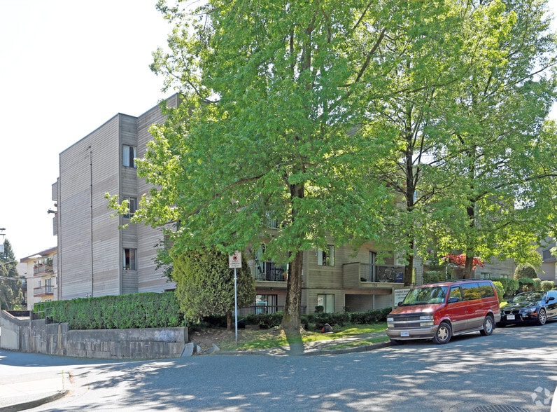 More Photos Of 150 E 14th Ave, Vancouver Apartments For Sale