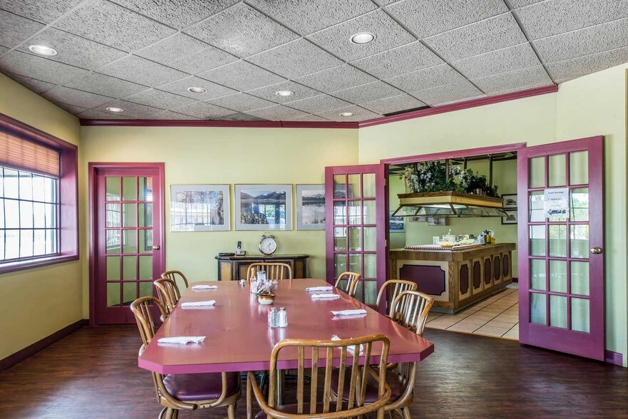 More Photos Of 700 Colorado Ave, Stratton Hotel For Sale