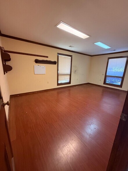 More Photos Of 9843-9855 Business Way, Manassas Office For Lease