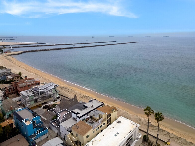 More Photos Of 6601 E Seaside Walk, Long Beach Multifamily For Sale