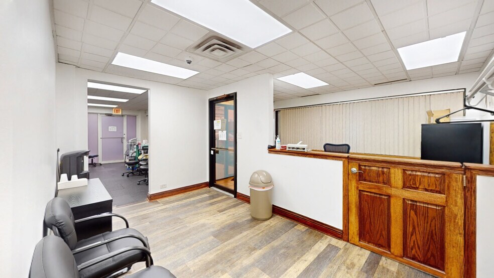 More Photos Of 5241 S Cicero Ave, Chicago Medical For Lease