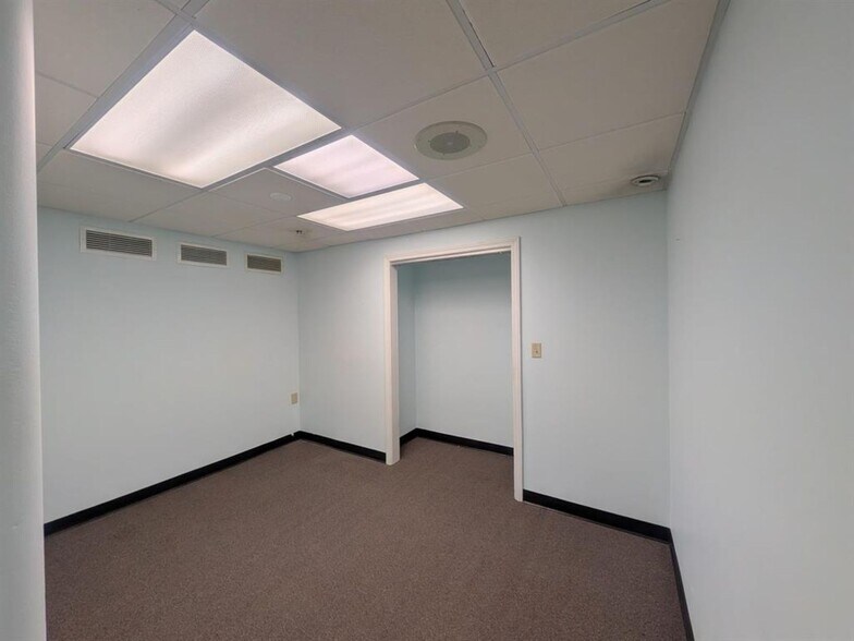 More Photos Of 3 Tremont St, Claremont Office For Lease
