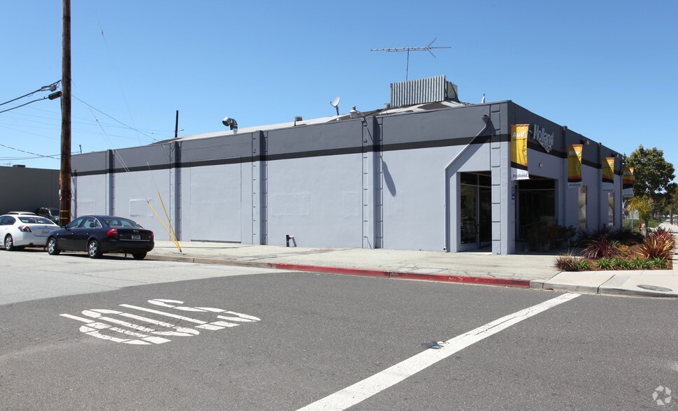 More Photos Of 1380 Industrial Rd, San Carlos Service For Sale