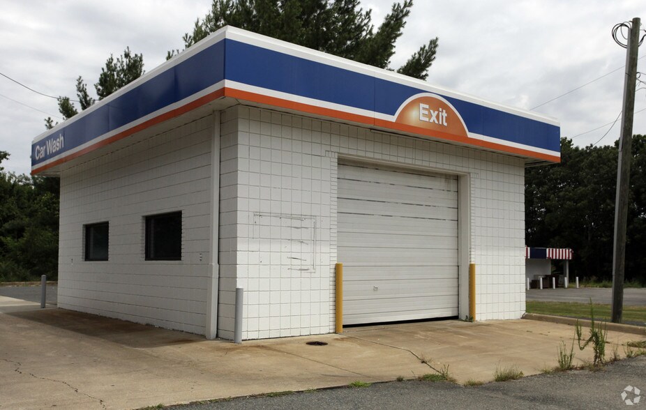 More Photos Of 372 Warrenton Rd, Fredericksburg Convenience Store For Sale