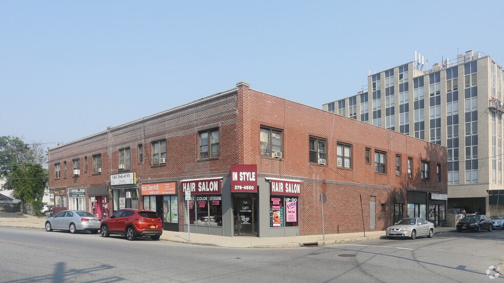 More Photos Of 73-83 Roosevelt Ave, Valley Stream Storefront Retail Residential For Lease