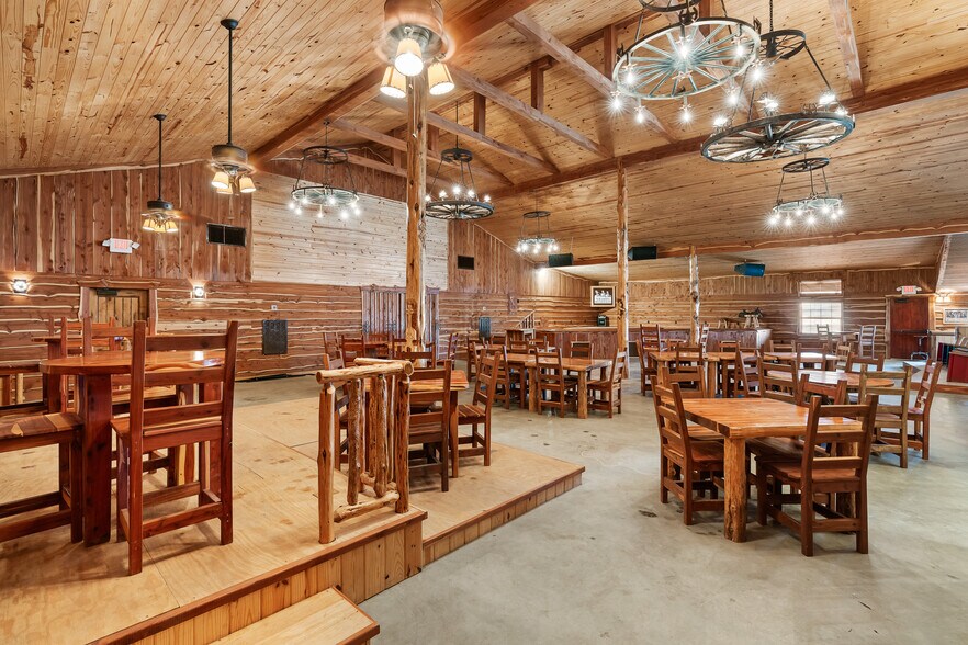 More Photos Of 2692 Highway 105 W, Navasota Specialty For Sale