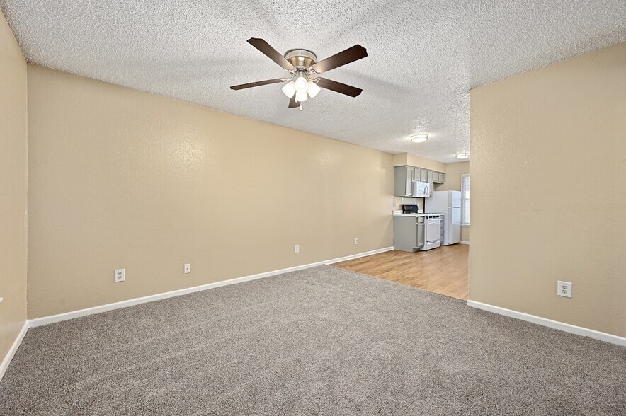 More Photos Of 1101 Rutland Dr, Austin Apartments For Sale