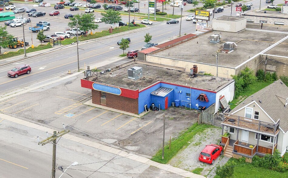 More Photos Of 144 Hartzel Rd, St Catharines Restaurant For Sale