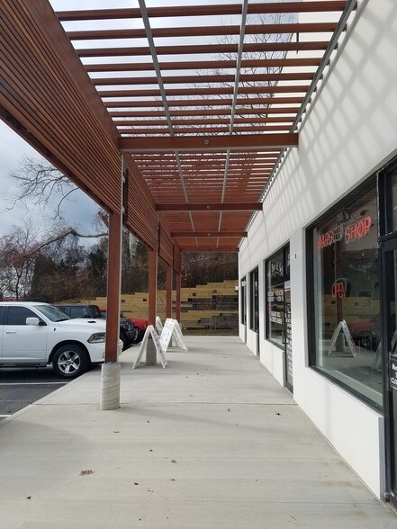 More Photos Of 801 County Road 39, Southampton General Retail For Sale