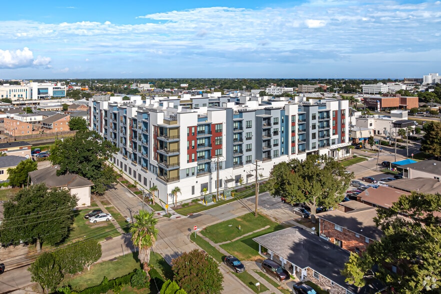 More Photos Of 3100 Lake Villa Dr, Metairie Apartments For Lease