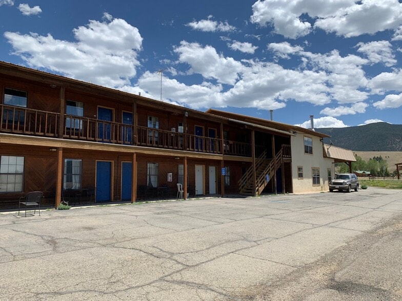 More Photos Of 715 Highway 64 E, Eagle Nest Hotel For Sale