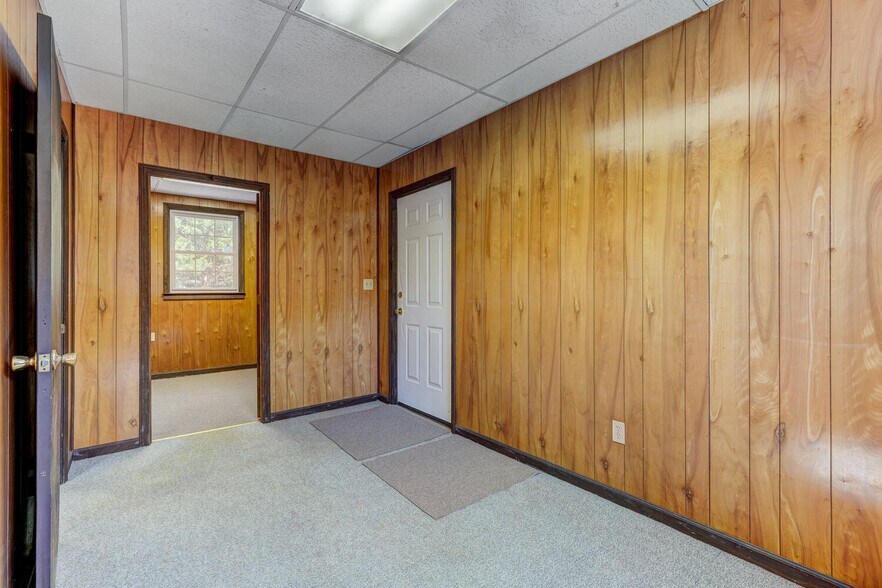 More Photos Of 122 NC Highway 700, Eden Auto Dealership For Sale