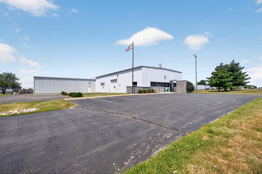 More Photos Of 4480 Ray Boll Blvd, Columbus Warehouse For Lease