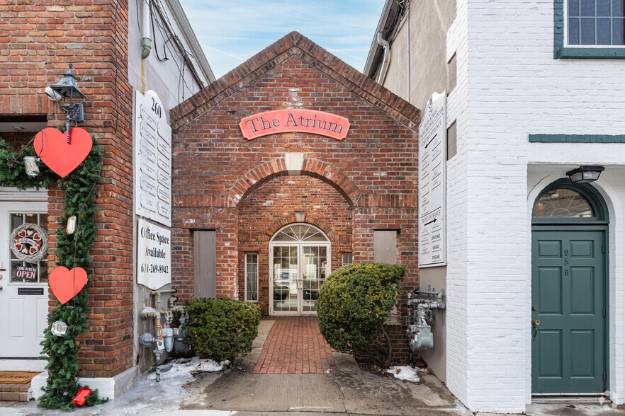 More Photos Of 260 Main St, Northport Office For Lease