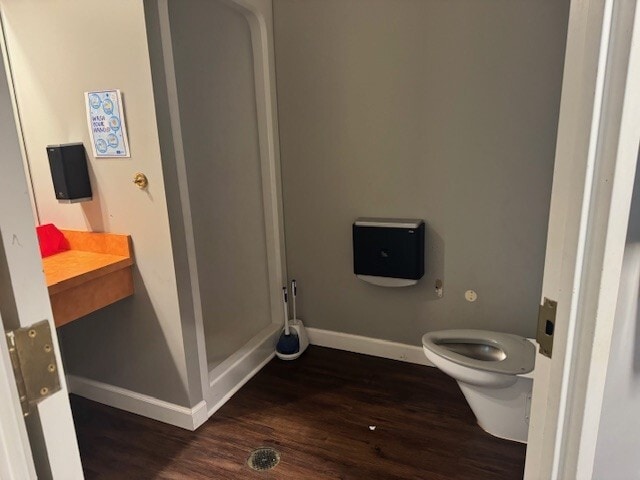 More Photos Of 45305 Catalina Ct, Sterling Showroom For Sale