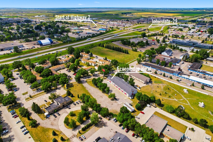 More Photos Of 900 N 43rd St, Grand Forks Hotel For Sale