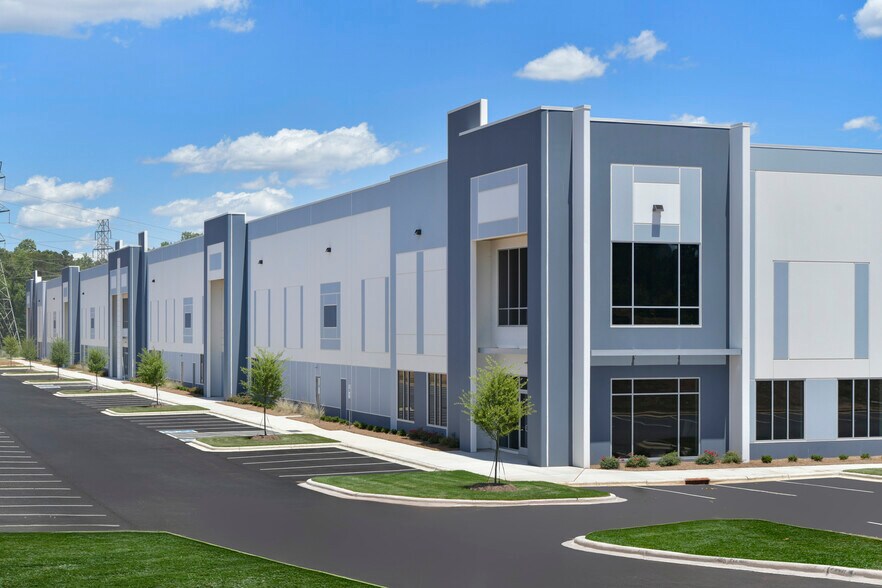 More Photos Of 3720 Shopton Rd, Charlotte Unknown For Lease