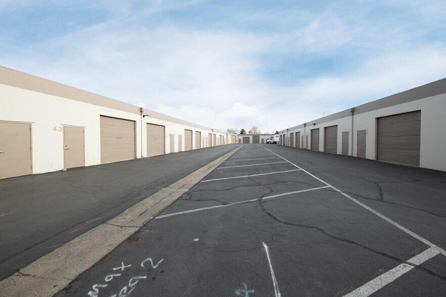 More Photos Of 50 Freeport Blvd, Sparks Light Distribution For Lease